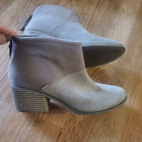 Toms Lacy Ankle Booties, Size 9.5 - Picture 4 of 10